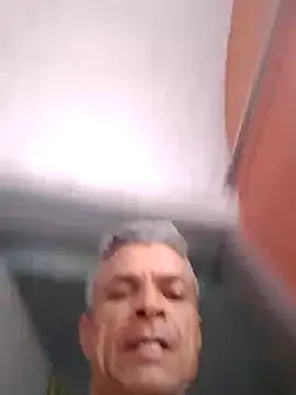 Snapshot of BrenoAvelar chatting on January 10, 2026, 7:48 pm BrenoAvelar online show from January 10, 2026, 7:48 pm