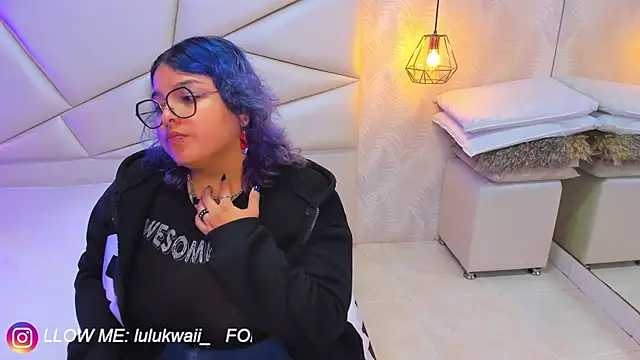 lulukawai16 online show from November 29, 2025, 7:06 pm