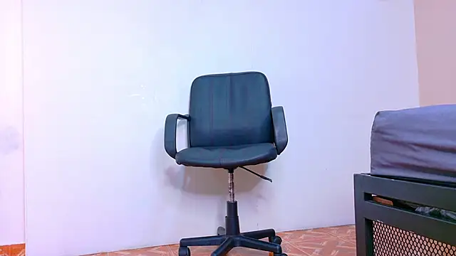 RiriiBrunette   online show from February 13, 2026, 8:27 pm