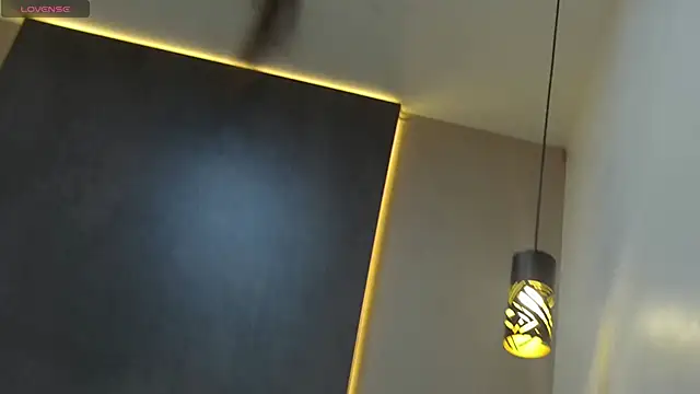 RiriiBrunette   online show from April 7, 2026, 3:23 pm