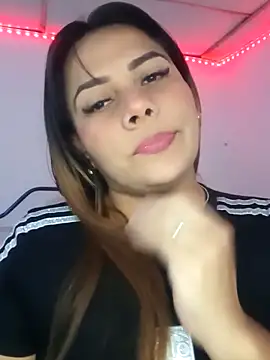 Snapshot of camila_rogue chatting on September 16, 2025, 2:07 pm camila rogue online show from September 16, 2025, 2:07 pm