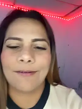 Snapshot of camila_rogue chatting on September 27, 2025, 1:49 pm camila rogue online show from September 27, 2025, 1:49 pm