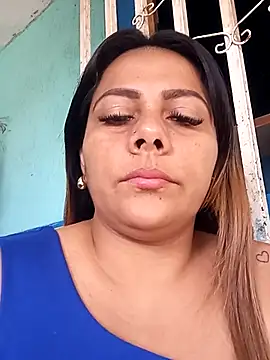 Snapshot of camila_rogue chatting on October 20, 2025, 1:00 pm camila rogue online show from October 20, 2025, 1:00 pm