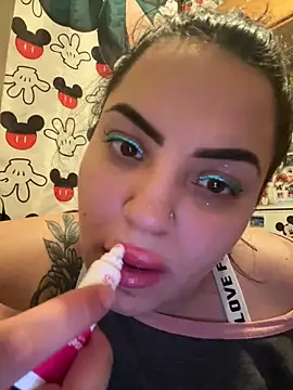 sexybunny18255 online show from February 22, 2026, 8:40 pm