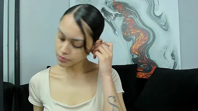 Snapshot of Charlottegray_1 chatting on September 27, 2025, 11:59 am Charlottegray 1 online show from September 27, 2025, 11:59 am