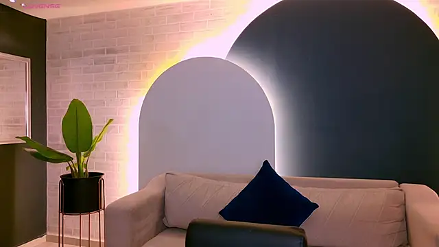 AgathaKondo  online show from November 11, 2025, 7:14 pm