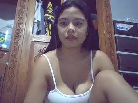 sweet heaven00 online show from February 22, 2026, 10:19 pm