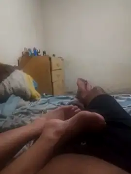 Lunna2025 online show from April 6, 2026, 11:49 pm