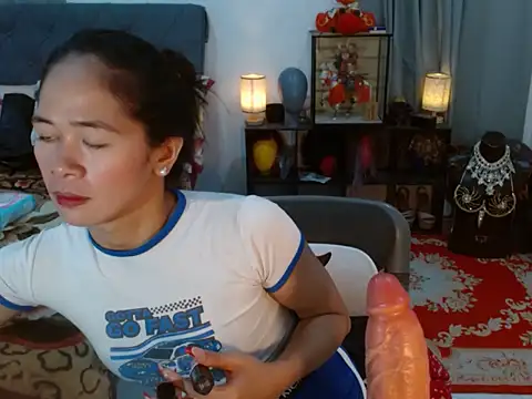 SexyHeart Escodero online show from December 14, 2025, 1:05 pm