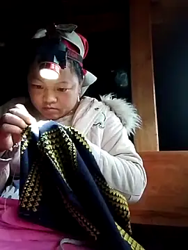 Snapshot of MaySweetb chatting on November 3, 2025, 8:59 am MaySweetb online show from November 3, 2025, 8:59 am