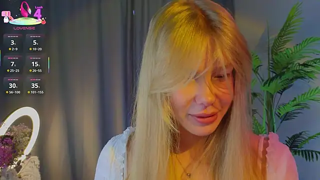 emilyshepar d online show from September 26, 2025, 3:32 am