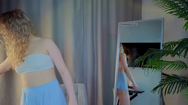 emilyshepar d online show from October 29, 2025, 2:25 am