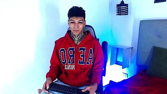 Snapshot of Rick_Wade chatting on January 19, 2026, 3:54 am Rick Wade online show from January 19, 2026, 3:54 am