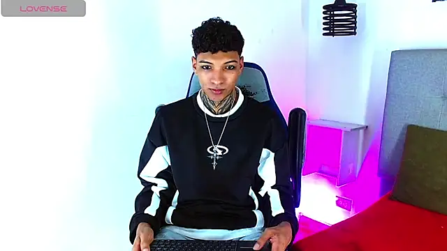 Snapshot of Rick_Wade chatting on February 10, 2026, 3:10 am Rick Wade online show from February 10, 2026, 3:10 am