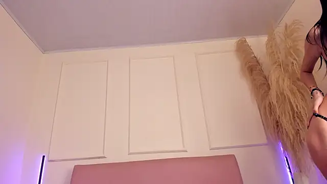 Lilily lv online show from September 19, 2025, 12:23 am