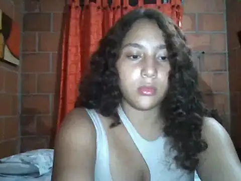 AnaisVelvet11 online show from October 2, 2025, 1:01 am