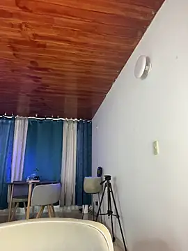 Snapshot of michel_g1 chatting on November 7, 2025, 10:10 pm michel g1 online show from November 7, 2025, 10:10 pm