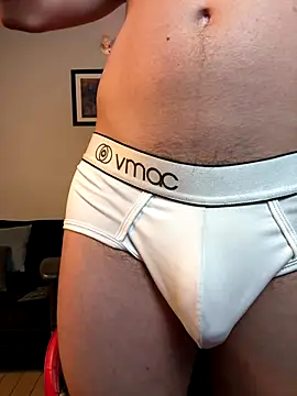 Snapshot of AlekBlake_ chatting on September 13, 2025, 1:49 am AlekBlake online show from September 13, 2025, 1:49 am