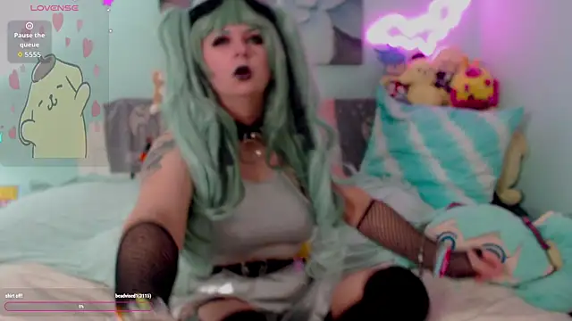 starsaturn online show from October 18, 2025, 3:31 am