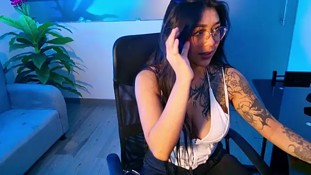 Snapshot of Keyla_Cutte chatting on October 30, 2025, 3:08 am Keyla Cutte online show from October 30, 2025, 3:08 am