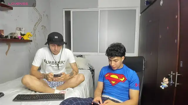 Snapshot of Noxx_starkK chatting on September 28, 2025, 4:29 am Noxx starkK online show from September 28, 2025, 4:29 am