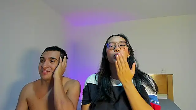 SusanClarck online show from December 23, 2025, 6:00 am