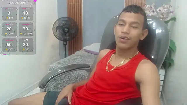 Snapshot of Rory_castro chatting on September 10, 2025, 11:05 pm Rory castro online show from September 10, 2025, 11:05 pm