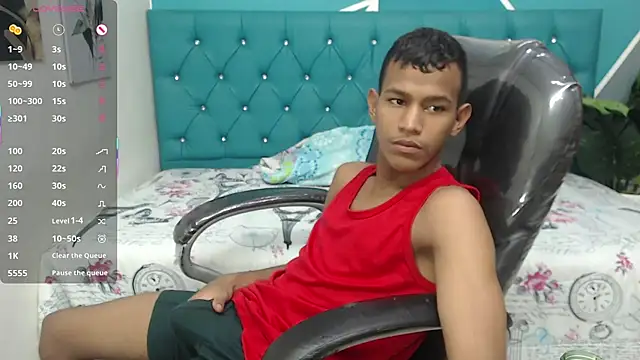 Snapshot of Rory_castro chatting on September 19, 2025, 10:54 pm Rory castro online show from September 19, 2025, 10:54 pm