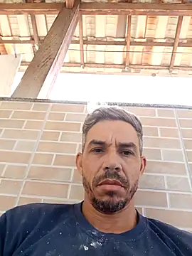 Snapshot of QfabO123 chatting on October 22, 2025, 3:45 pm QfabO123 online show from October 22, 2025, 3:45 pm