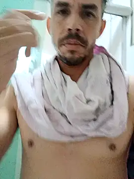 Snapshot of QfabO123 chatting on October 23, 2025, 8:07 pm QfabO123 online show from October 23, 2025, 8:07 pm