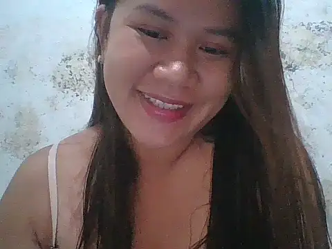 Snapshot of Bhubbles888 chatting on October 16, 2025, 2:07 pm Bhubbles888 online show from October 16, 2025, 2:07 pm