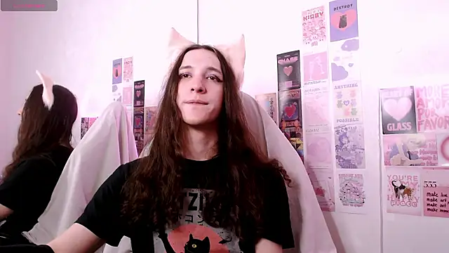 SilverMuse online show from March 22, 2026, 9:18 pm