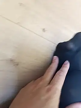 Teafeet online show from September 20, 2025, 2:29 pm