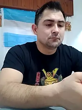 Snapshot of Bradd_32 chatting on June 17, 2026, 11:34 am Bradd 32 online show from June 17, 2026, 11:34 am