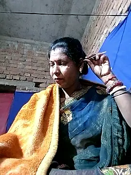 Snapshot of Savita992 chatting on January 16, 2026, 5:50 pm Savita992 online show from January 16, 2026, 5:50 pm