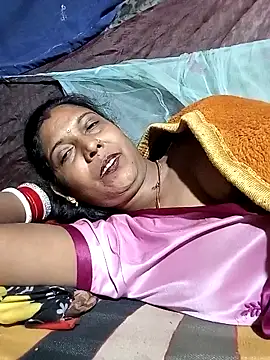 Snapshot of Savita992 chatting on January 31, 2026, 7:11 pm Savita992 online show from January 31, 2026, 7:11 pm