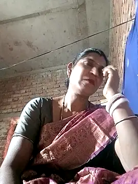 Snapshot of Savita992 chatting on February 4, 2026, 9:04 am Savita992 online show from February 4, 2026, 9:04 am