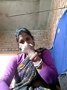 Snapshot of Savita992 chatting on February 5, 2026, 7:13 am Savita992 online show from February 5, 2026, 7:13 am