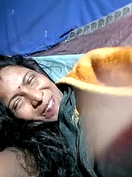 Snapshot of Savita992 chatting on February 8, 2026, 12:36 am Savita992 online show from February 8, 2026, 12:36 am