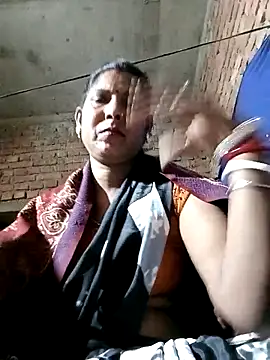 Snapshot of Savita992 chatting on February 9, 2026, 6:34 pm Savita992 online show from February 9, 2026, 6:34 pm