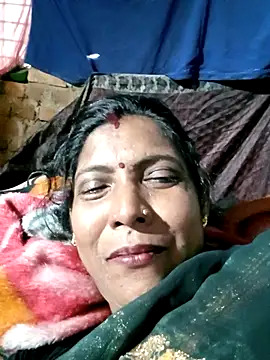 Snapshot of Savita992 chatting on February 25, 2026, 11:53 am Savita992 online show from February 25, 2026, 11:53 am