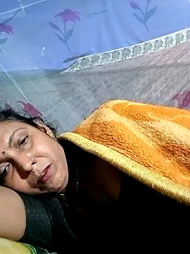 Snapshot of Savita992 chatting on February 25, 2026, 11:58 pm Savita992 online show from February 25, 2026, 11:58 pm