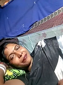 Snapshot of Savita992 chatting on February 28, 2026, 8:15 am Savita992 online show from February 28, 2026, 8:15 am