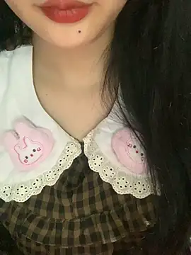 Linhtruong  online show from November 17, 2025, 12:55 pm