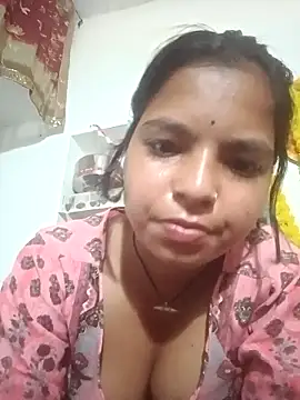 Snapshot of Daisygirl9 chatting on October 13, 2025, 1:49 am Daisygirl9 online show from October 13, 2025, 1:49 am