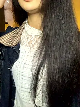 Nhinhi18 online show from January 17, 2026, 4:11 pm