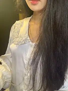 Snapshot of Nhinhi18 chatting on May 11, 2026, 4:04 pm Nhinhi18 online show from May 11, 2026, 4:04 pm