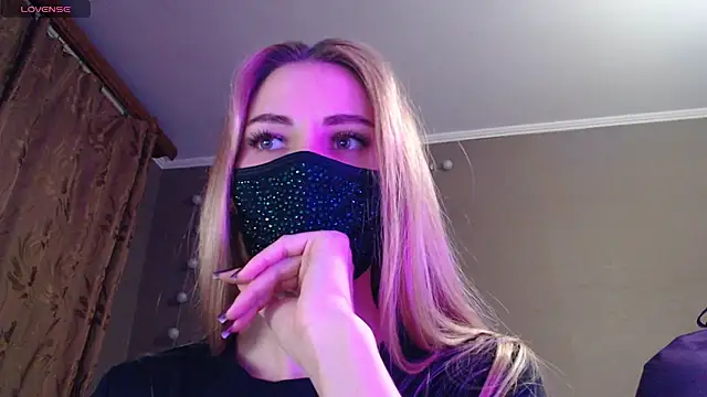 Iris lave online show from October 30, 2025, 7:47 pm