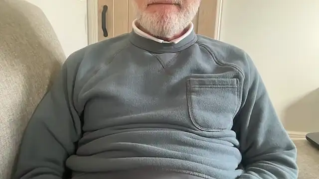 Snapshot of braselton06 chatting on December 3, 2025, 3:54 pm braselton06 online show from December 3, 2025, 3:54 pm