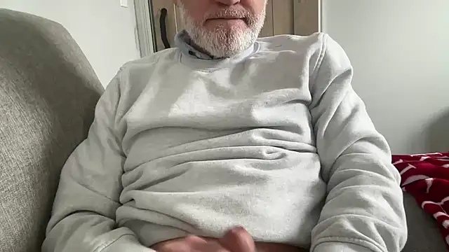 Snapshot of braselton06 chatting on February 24, 2026, 5:00 pm braselton06 online show from February 24, 2026, 5:00 pm